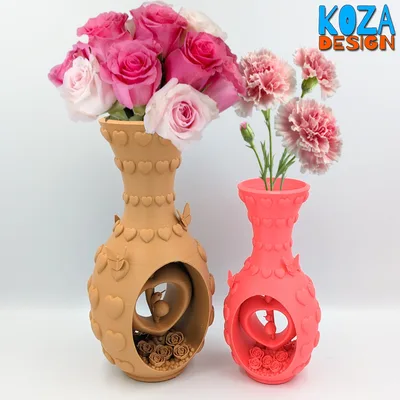 The Hearts And Flowers Vase And A Cute Snail
